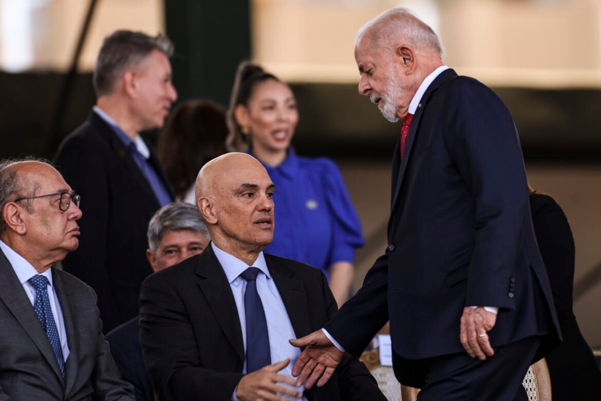 crise-no-stf:-campanha-de-lula-defende-‘virar-a-pagina’-da-disputa-entre-moraes-e-mendonca