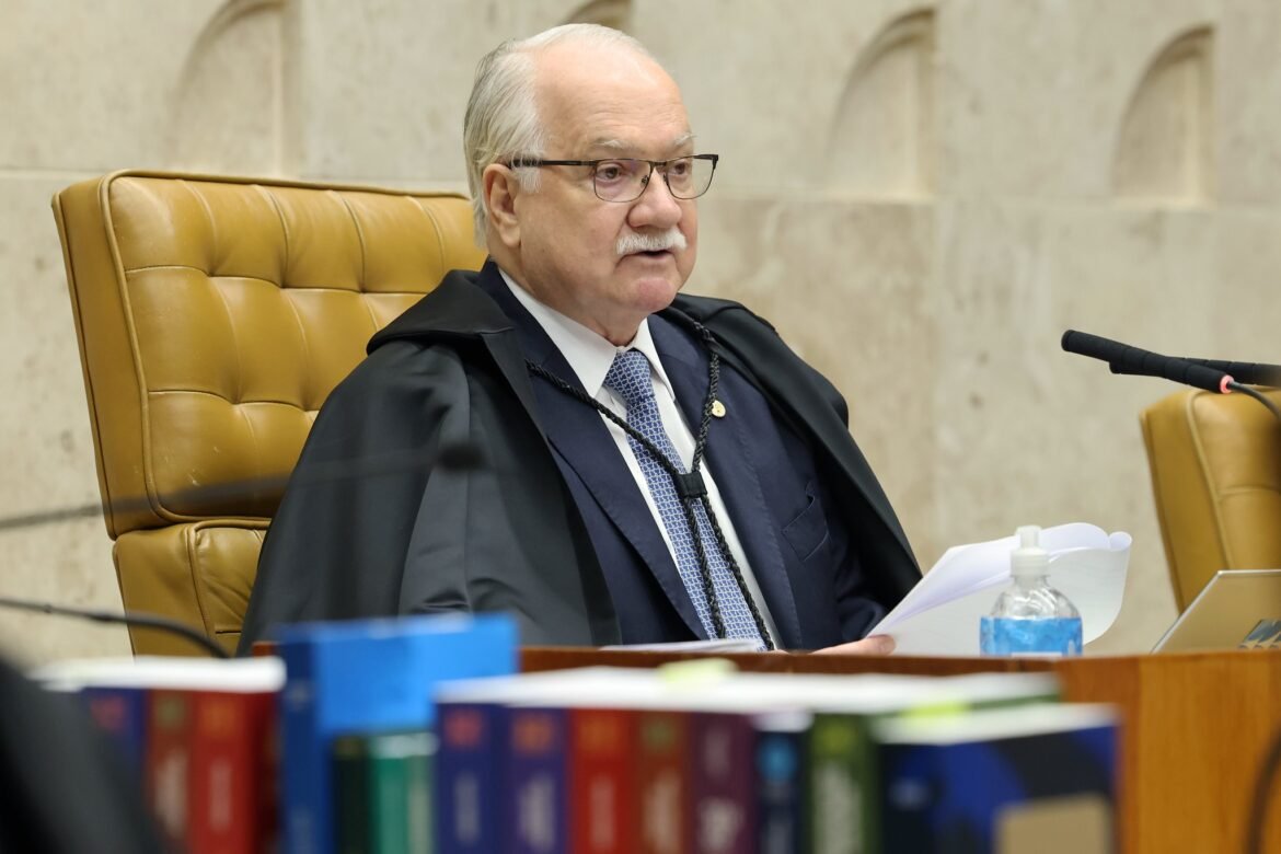 enquanto-ministros-brigam,-mudancas-na-ficha-limpa-aguardam-votacao