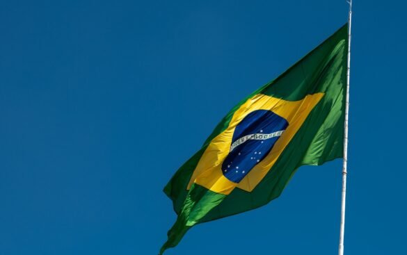 datafolha:-43%-estao-otimistas-com-o-brasil-e-37%,-pessimistas
