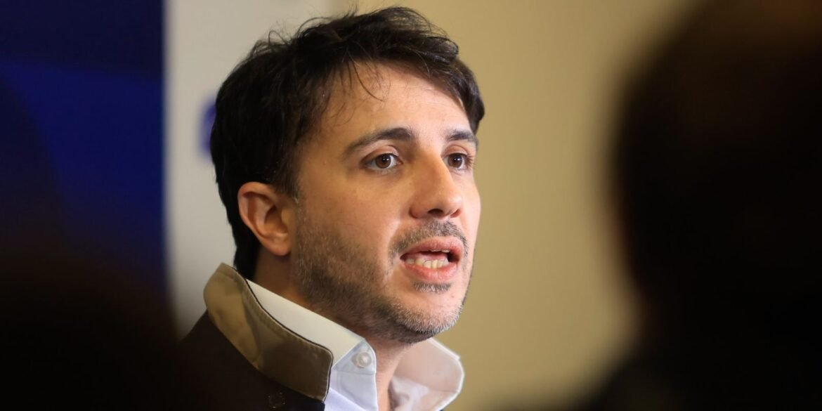 renan-propoe-cortes-na-previdencia-e-alterar-pisos-da-saude-e-educacao
