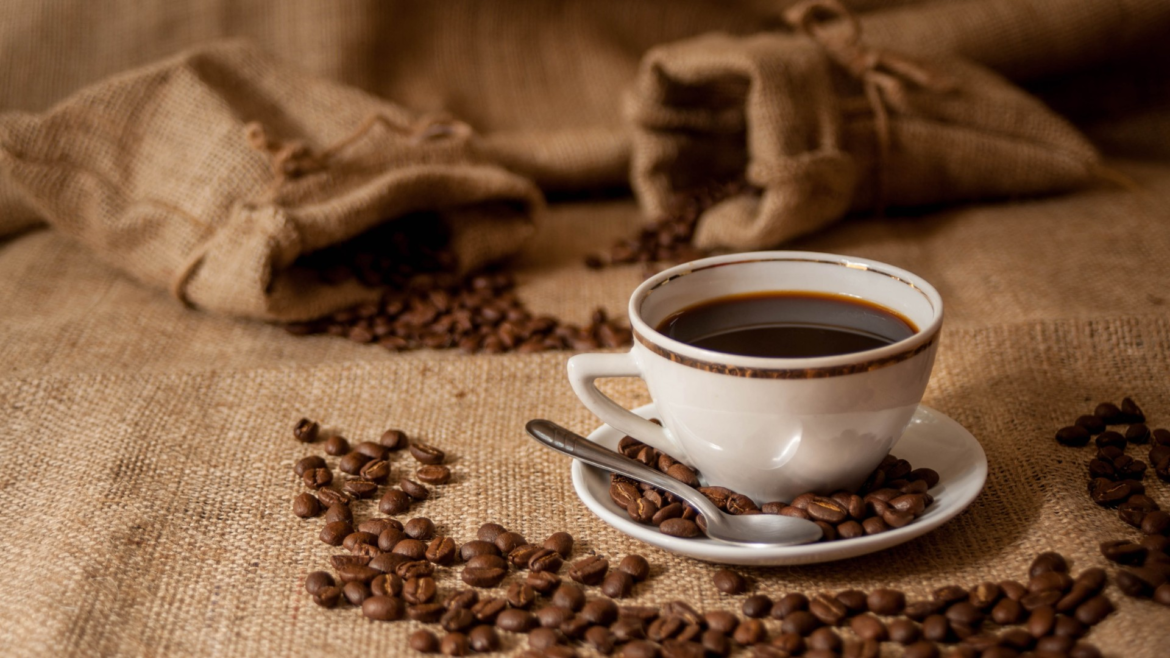 por-que-a-cafeina-deixa-algumas-pessoas-em-alerta-e-outras-nao-sentem-nada?-|-g1