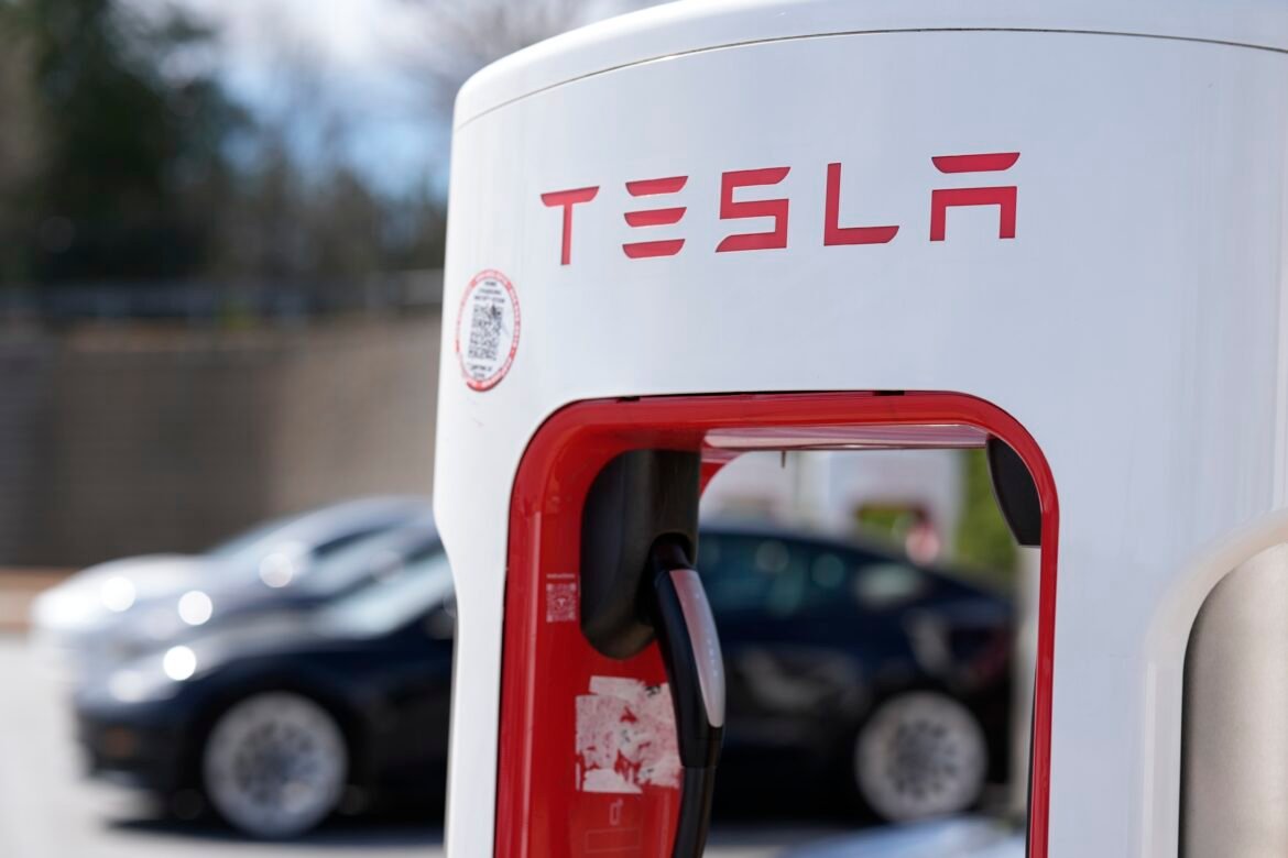 tesla-e-julgada-por-suposta-discriminacao-contra-trabalhadores-negros-|-g1