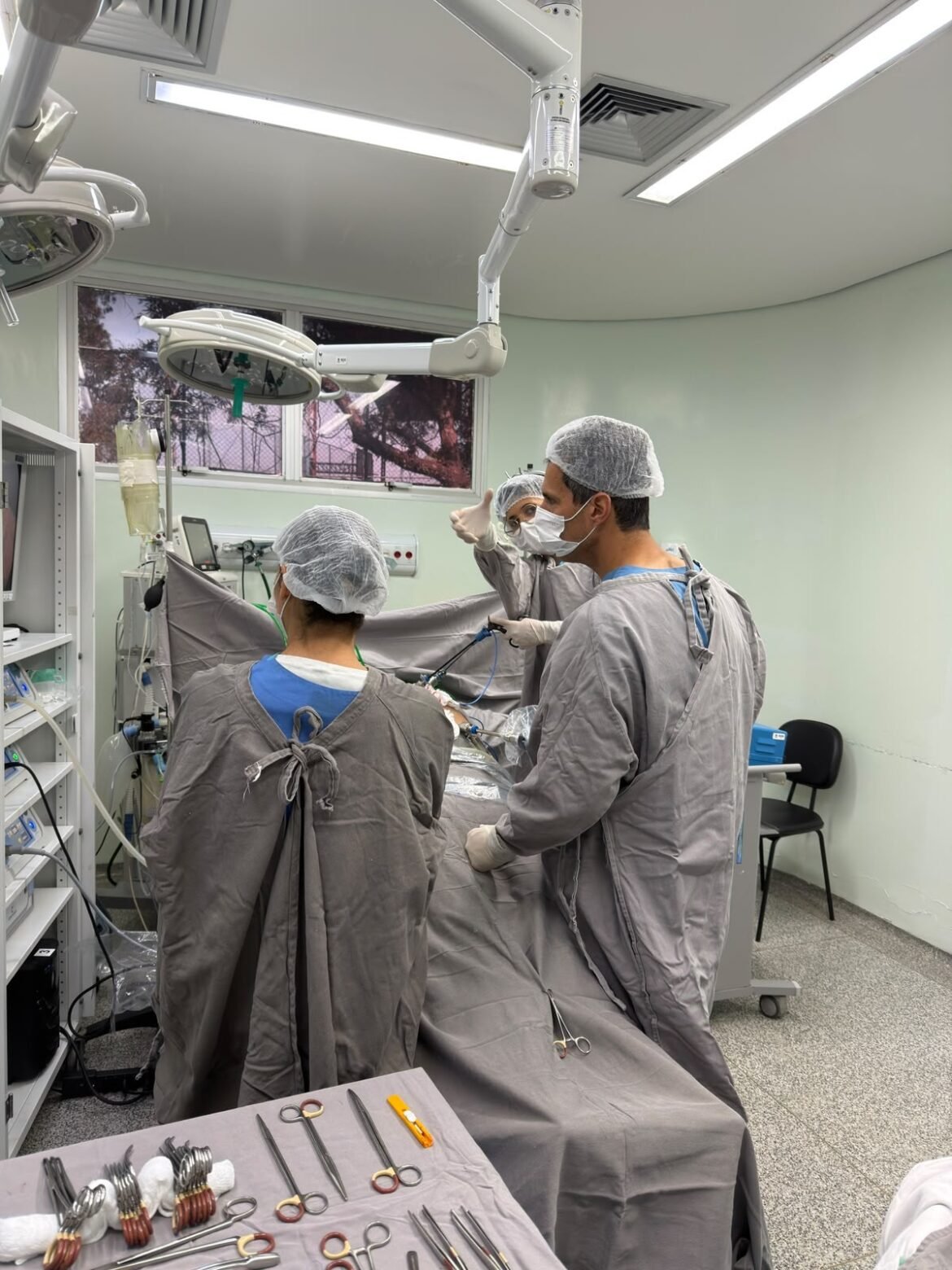 medica-troca-centro-cirurgico-por-nova-carreira-na-internet-apos-diagnostico-de-autismo-aos-33-anos-de-idade