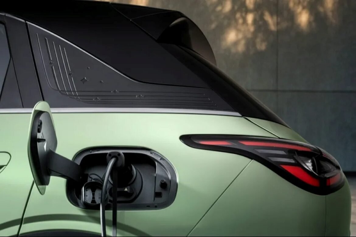geely-lanca-carregador-ultrarrapido-que-recarrega-carro-em-8-minutos-|-g1