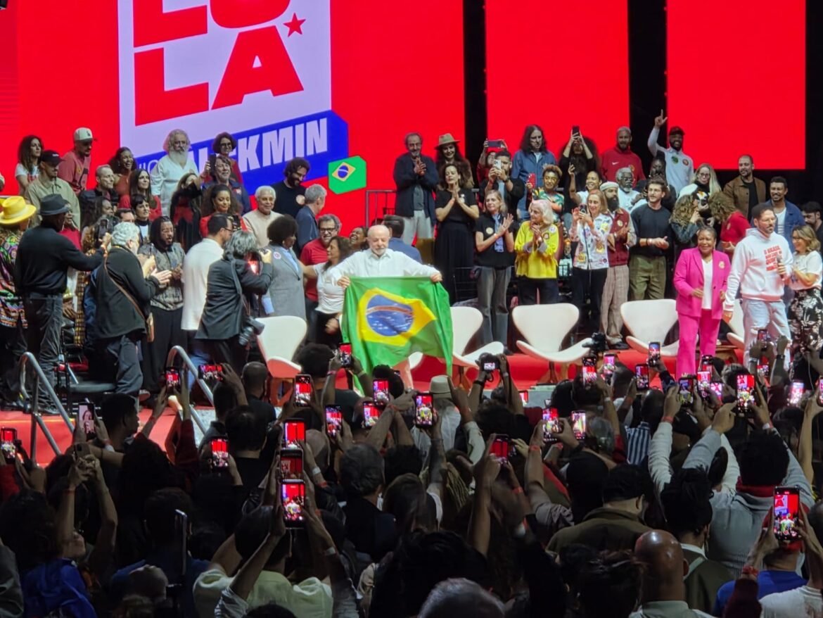 em-encontro-com-artistas,-lula-defende-emenda-constitucional-para-transformar-cultura-em-politica-de-estado