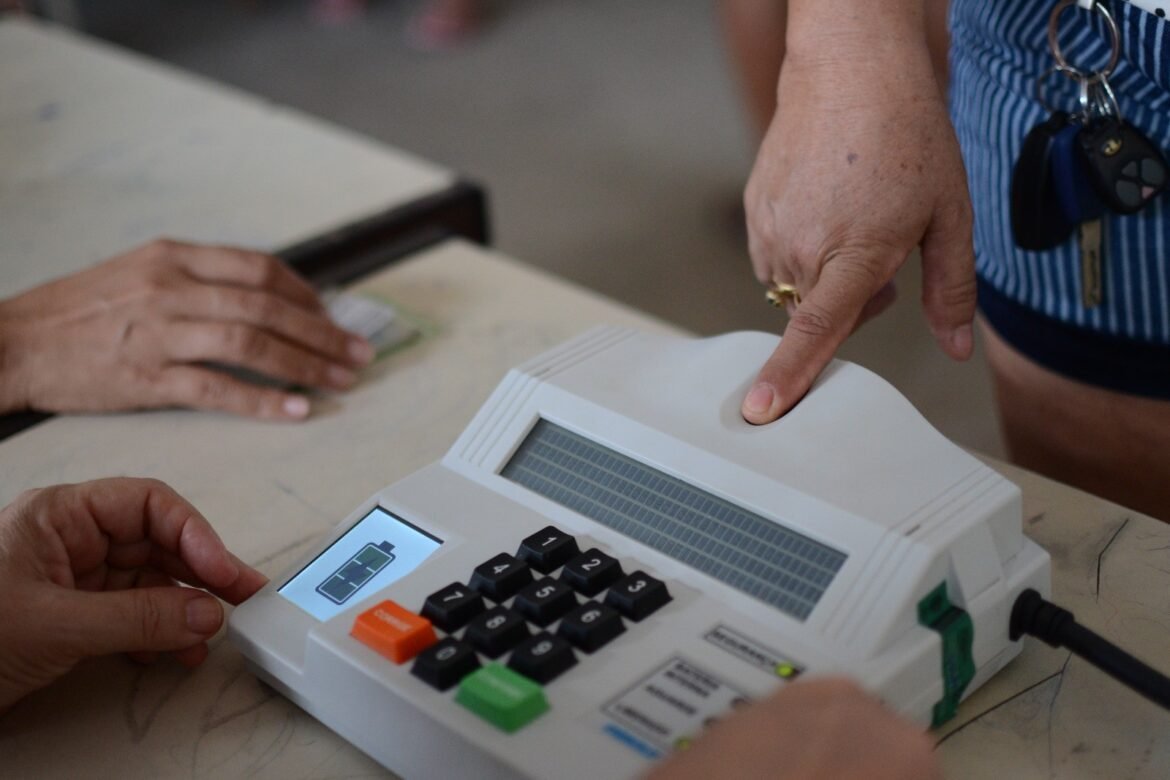 pode-falar-de-politica-no-trabalho?-veja-como-evitar-conflitos-|-g1
