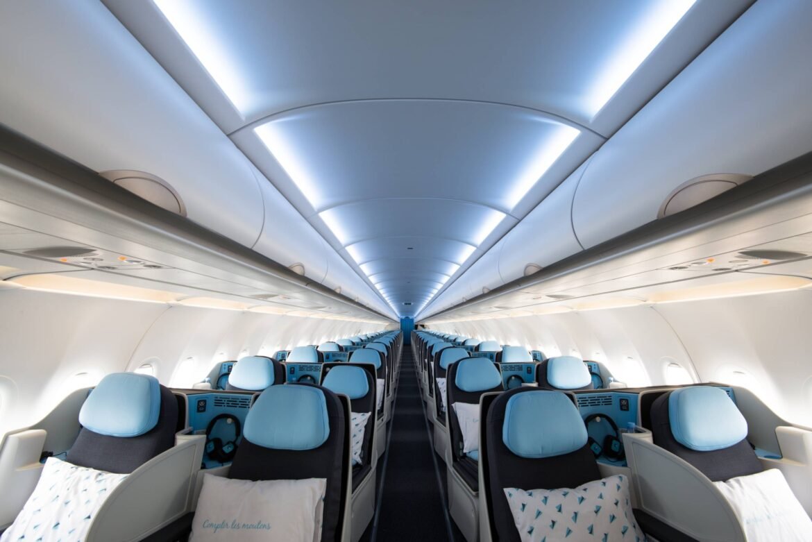 como-e-viajar-no-aviao-que-so-tem-poltronas-de-classe-executiva-|-g1