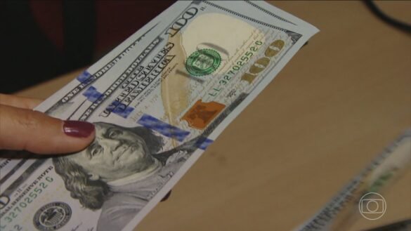 dolar-sobe-a-r$-5,16,-com-negociacoes-entre-eua-e-ira-e-eleicoes-no-radar;-ibovespa-cai-|-g1