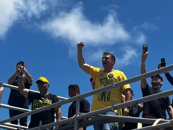 flavio-bolsonaro-acusa-cnbb-de-participar-de-fake-news;-bispos-dizem-que-‘mentira-nao-se-combate-com-mentira’