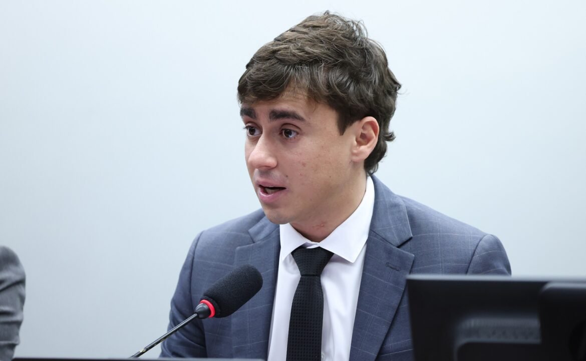 tse-manda-nikolas-ferreira-apagar-publicacao-que-associa-fala-de-lula-a-conteudo-sexual-envolvendo-criancas