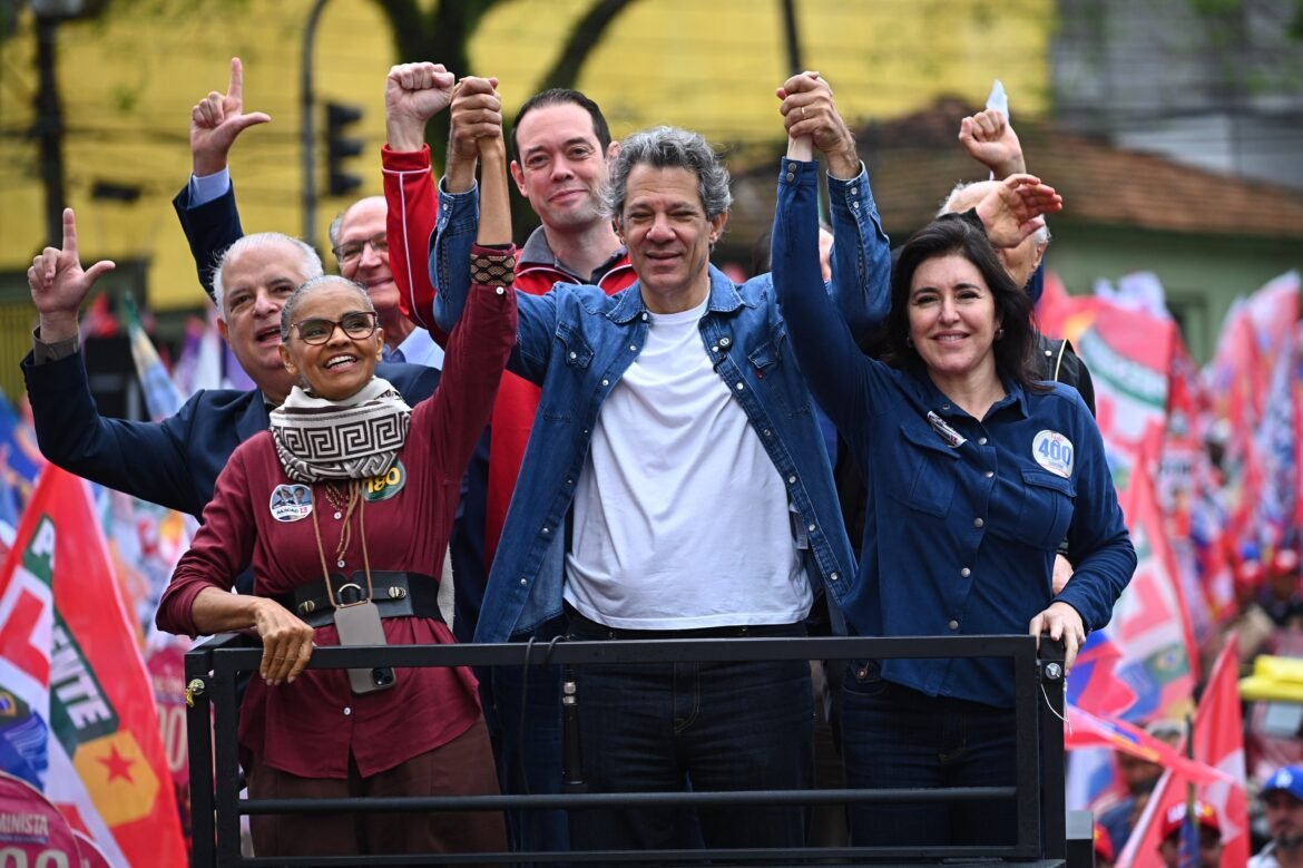a-dois-dias-da-eleicao,-haddad-faz-ato-em-reduto-do-pt-com-marina-e-tebet-e-diz-que-campanha-‘cumpriu-o-objetivo’