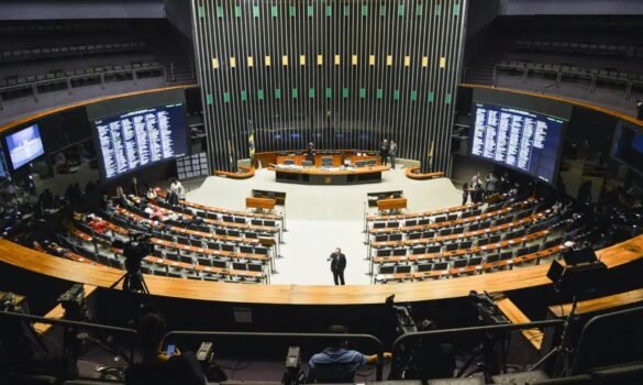 pt-e-pl-elegem-46-e-75-deputados-ate-agora;-veja-o-desempenho-dos-partidos-no-congresso