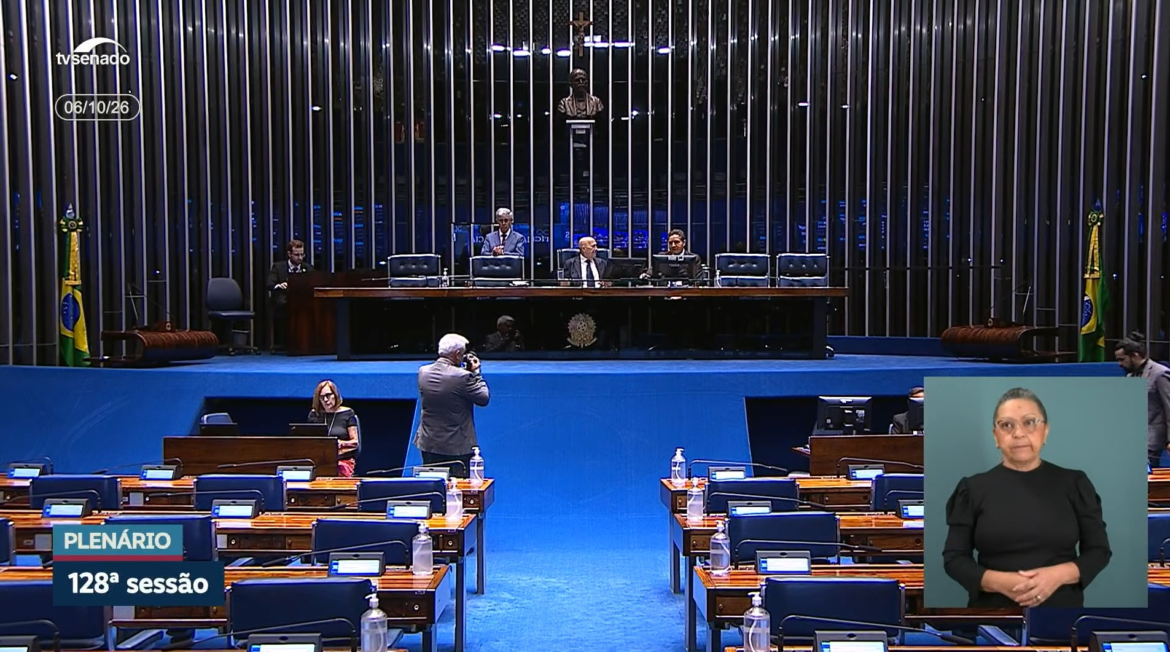 assista:-apos-1o-turno-das-eleicoes,-senado-comeca-a-discutir-pec-do-fim-da-escala-6×1
