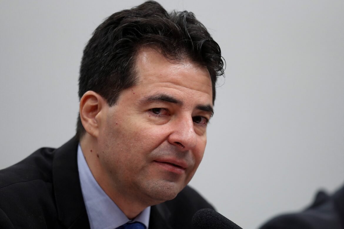 representante-da-campanha-diz-que-governo-de-flavio-bolsonaro-nao-privatizaria-banco-do-brasil,-caixa-e-petrobras-|-g1