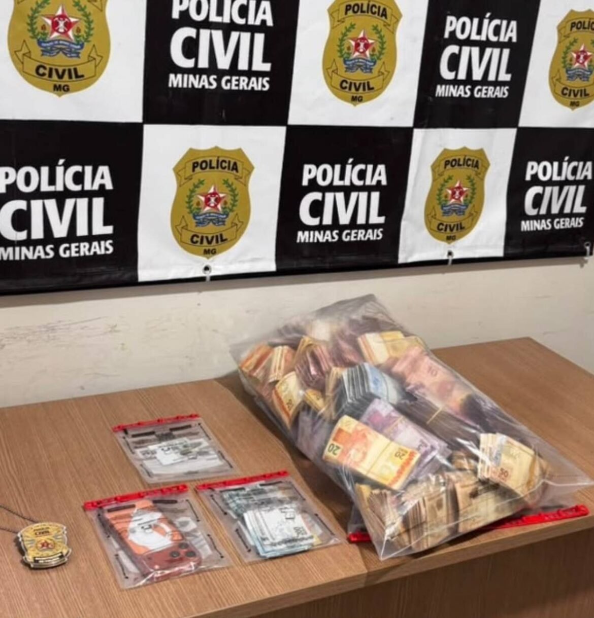 investigado-por-lavagem-de-dinheiro-e-ocultacao-patrimonial-e-preso-com-quase-r$-100-mil-em-unai