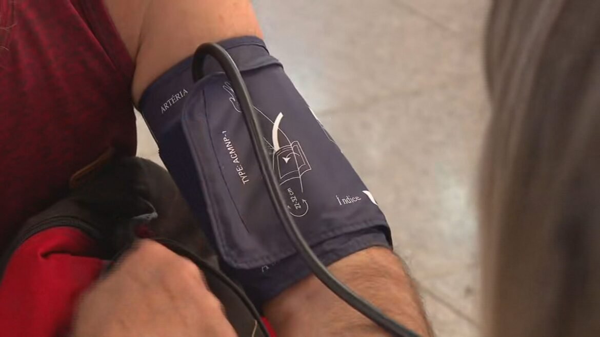 controle-da-pressao-alta-poderia-evitar-mais-de-500-mil-mortes-por-doencas-cardiovasculares-por-ano,-mostra-pesquisa