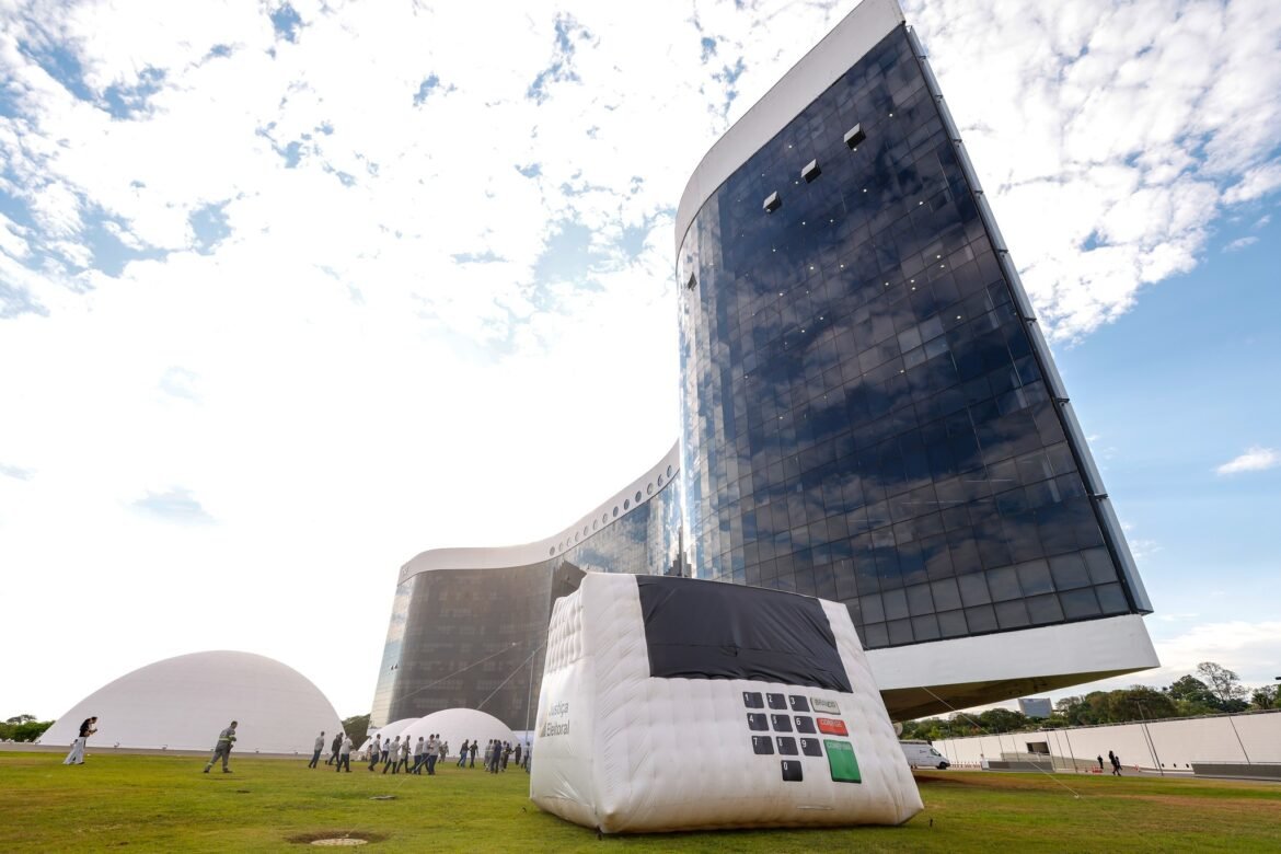 por-unanimidade,-tse-derruba-prazo-de-48-horas-para-uso-de-canais-registrados-de-forma-tardia-por-campanhas