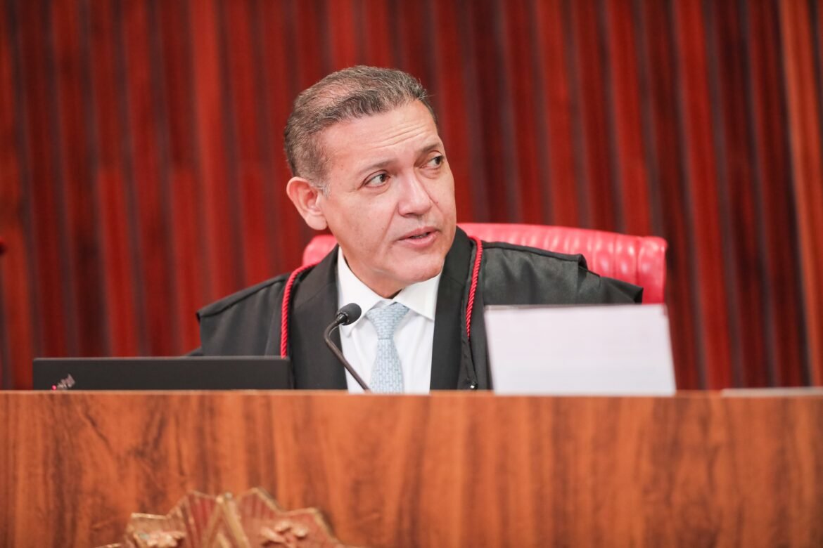 tse-aprova-novas-regras-para-vincular-canais-de-whatsapp-a-campanhas-eleitorais