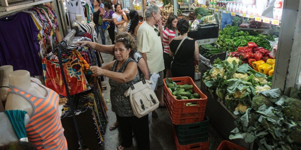 cortes-em-auxilios-sociais-podem-gerar-retracao-em-cidades-do-interior