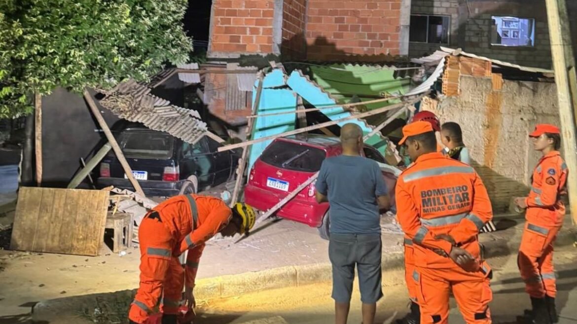 batida-de-carro-compromete-estrutura-de-casa-e-mobiliza-bombeiros-em-montes-claros