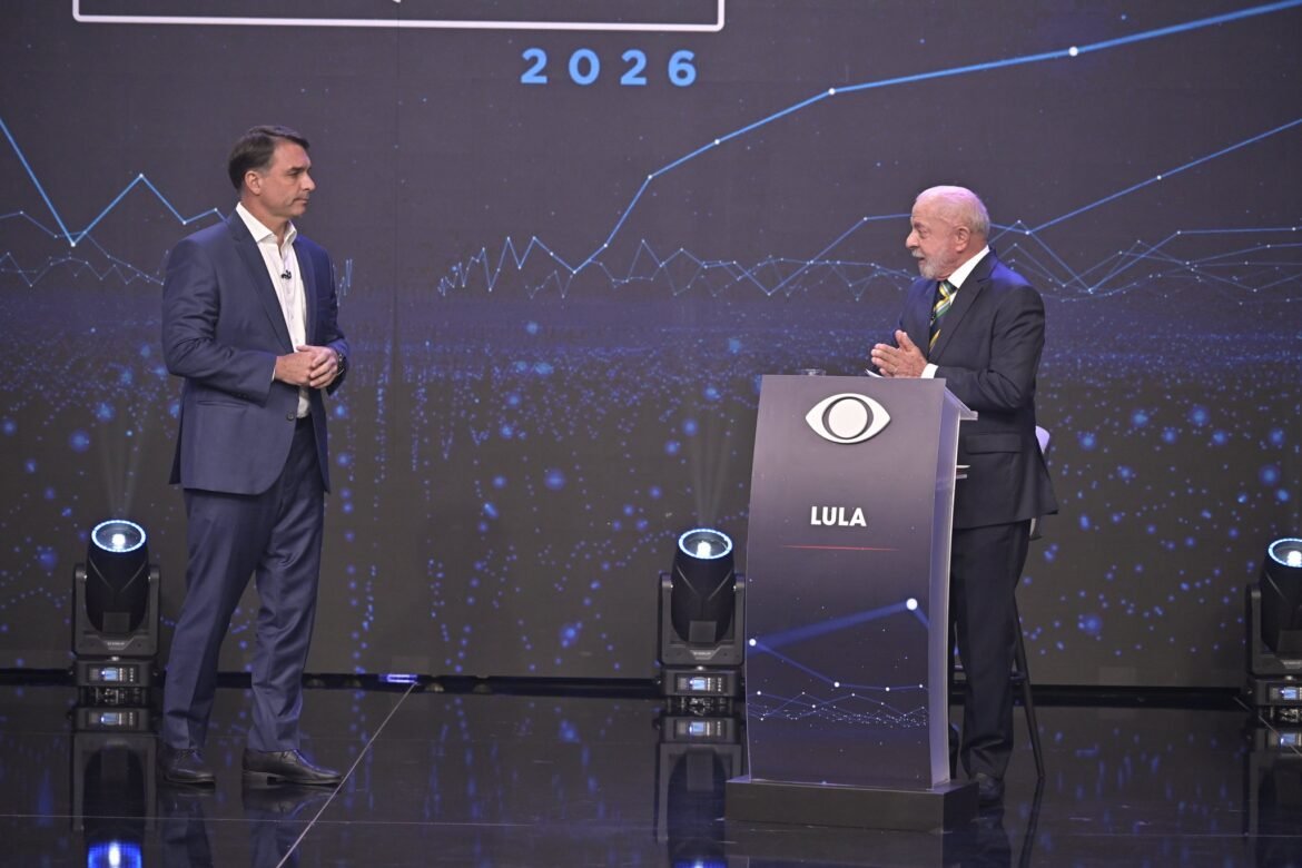 gate-e-acionado-para-checar-carro-de-flavio-bolsonaro-apos-suspeita-de-bomba-durante-debate-na-band