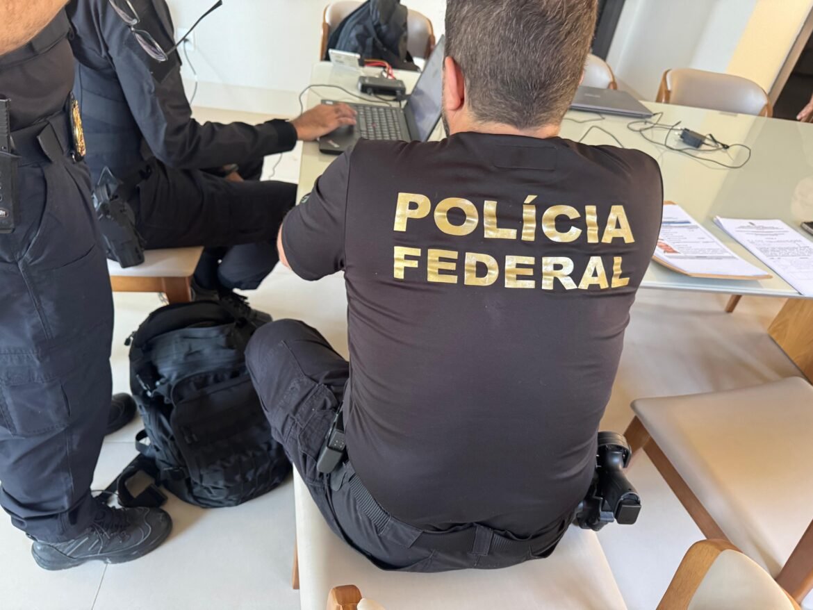 policia-federal-cumpre-mandado-em-operacao-contra-crimes-de-abuso-sexual-infantojuvenil-em-montes-claros