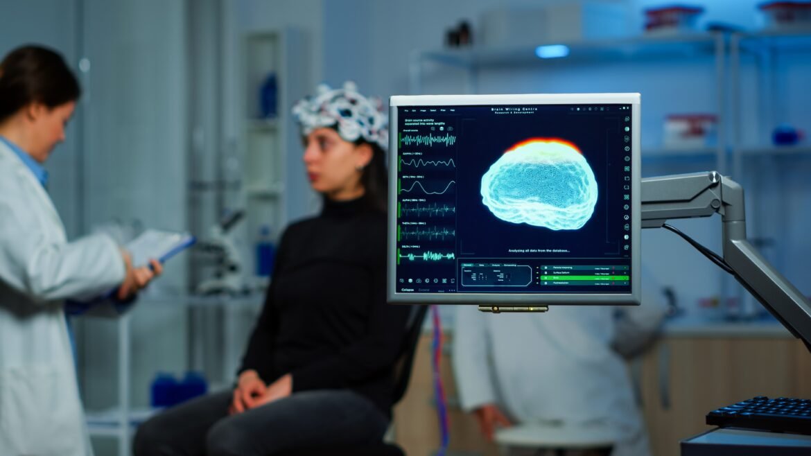 alzheimer:-estudo-identifica-ondas-cerebrais-que-podem-ajudar-a-prever-risco-da-doenca