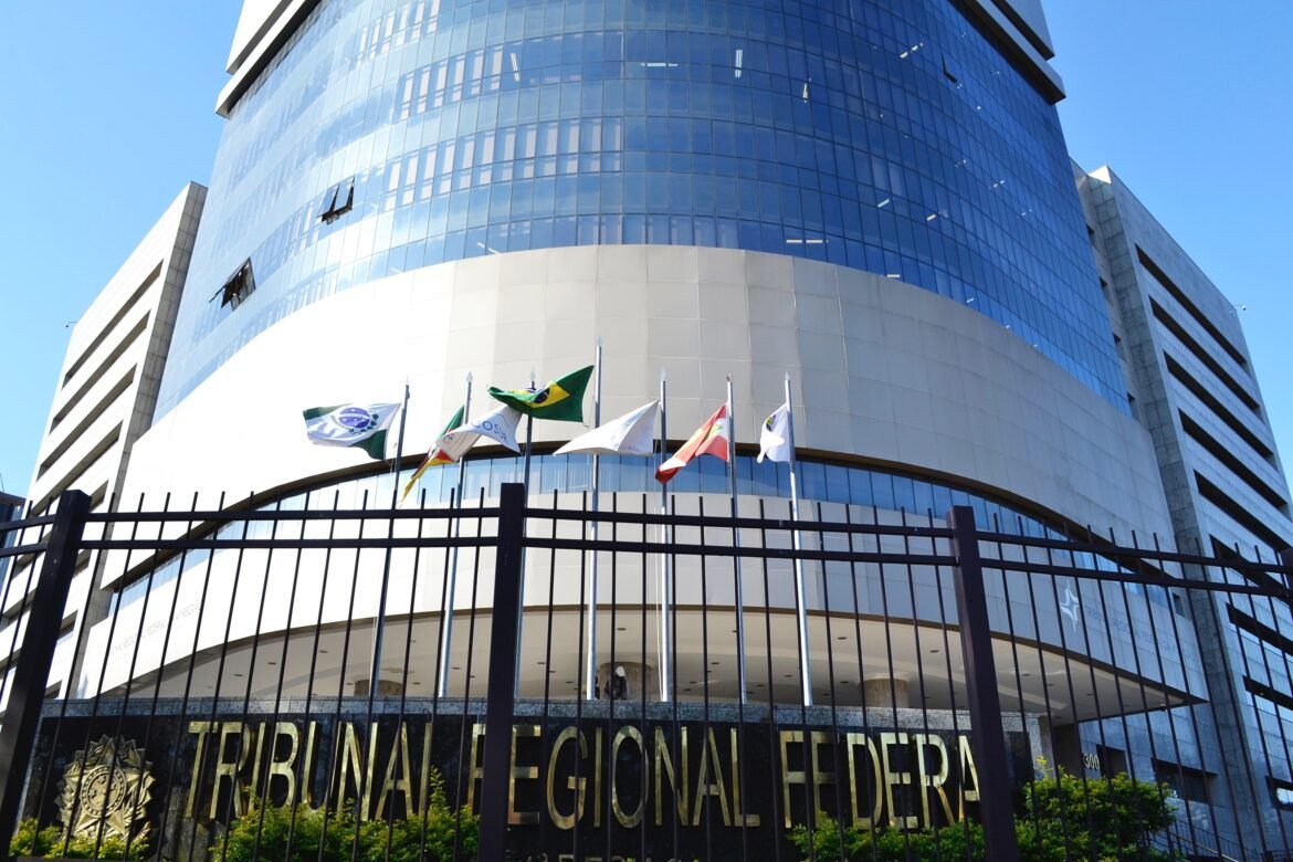 falhas-no-php-levam-tribunais-no-brasil-e-anatel-a-suspender-sistemas;-governo-emite-alerta-|-g1