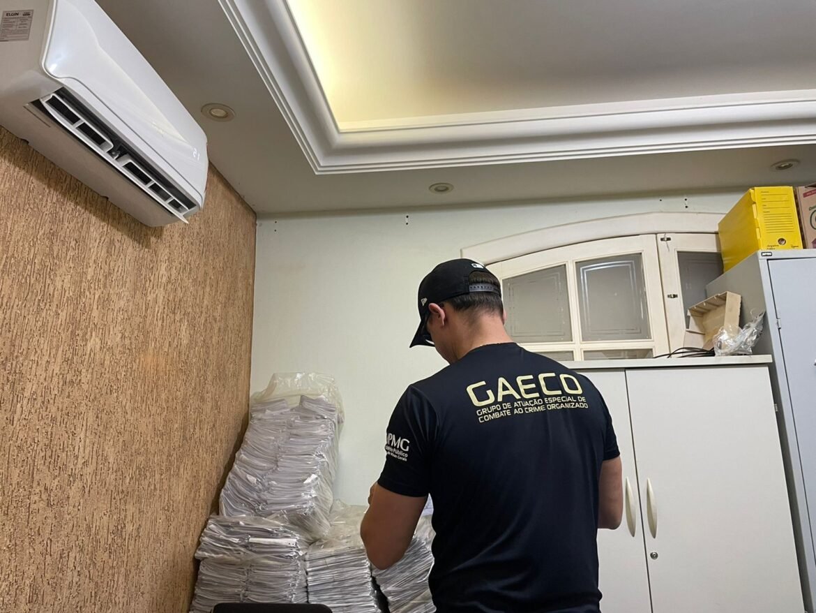investigador-da-policia-civil-e-tres-despachantes-sao-condenados-por-esquema-de-corrupcao-no-norte-de-minas