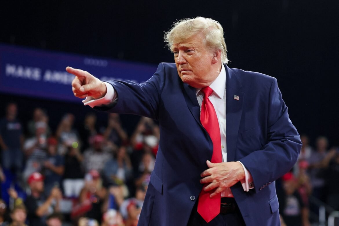 trump-retira-tarifa-de-50%-sobre-alguns-produtos-do-canada,-incluindo-madeira-e-alimentos-|-g1
