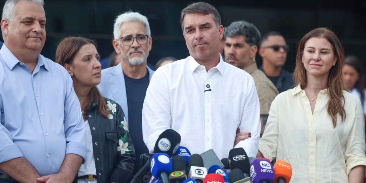 stf-nega-ter-ordenado-buscas-em-enderecos-de-flavio-bolsonaro