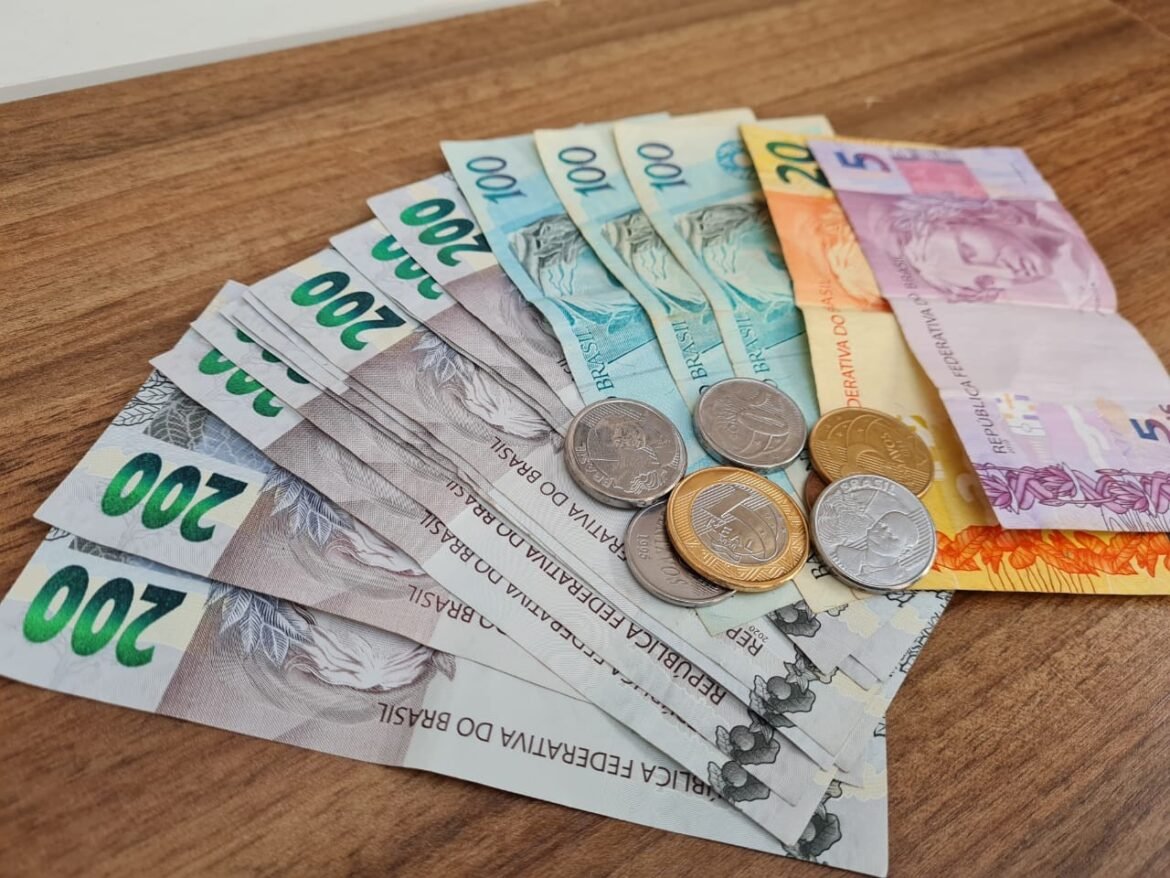 contas-publicas-tem-deficit-de-r$-5,5-bilhoes-em-setembro;-divida-soma-82,9%-do-pib,-maior-nivel-em-cinco-anos-e-meio-|-g1