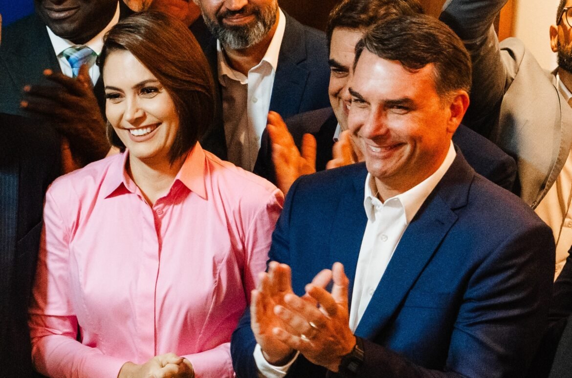 apos-criticas-de-aliados,-michelle-diz-que-bolsonaro-pediu-para-direita-se-unir-e-nao-buscar-culpados